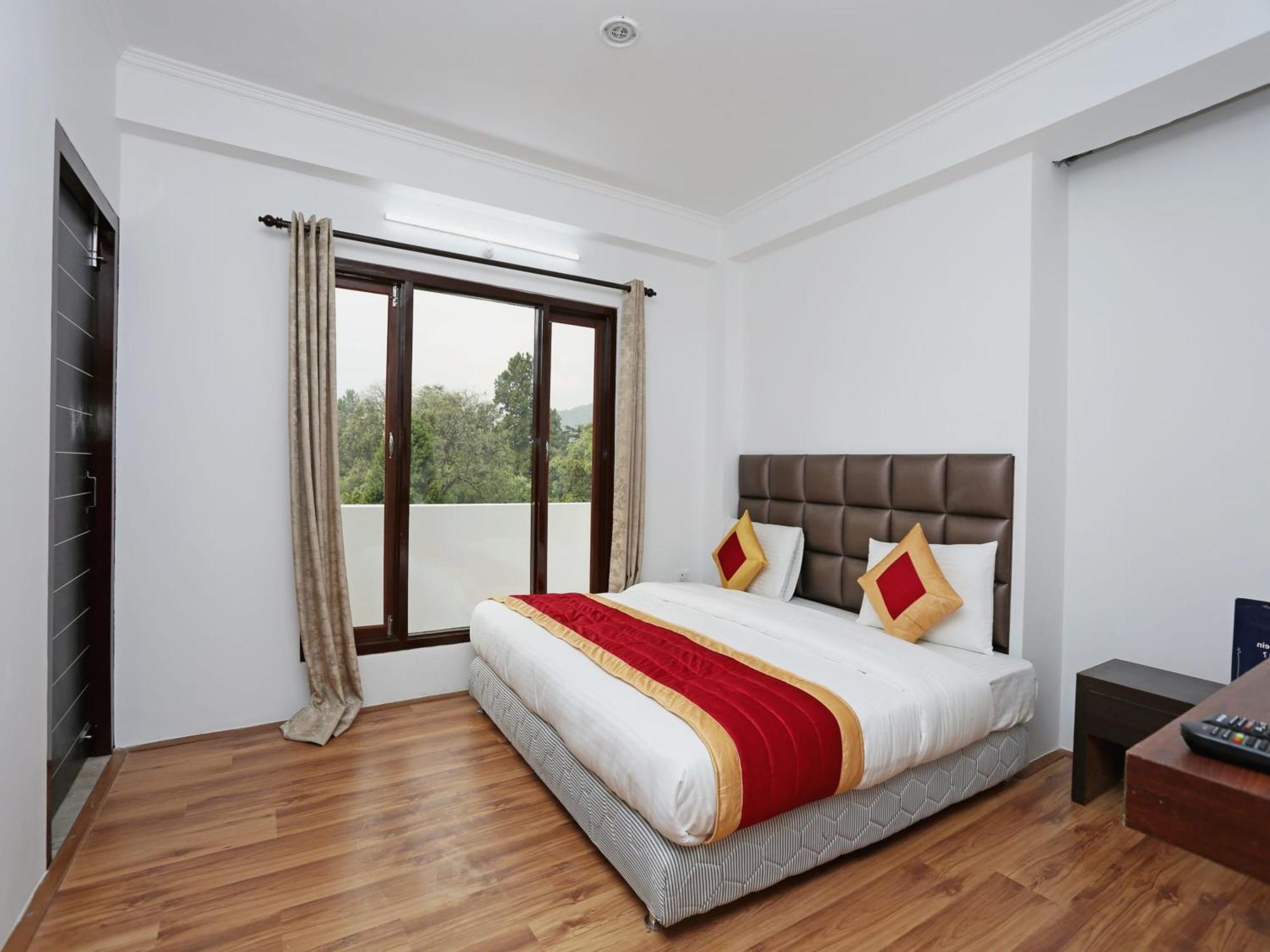 Hotel O Summer King Нейнитал Екстериор снимка