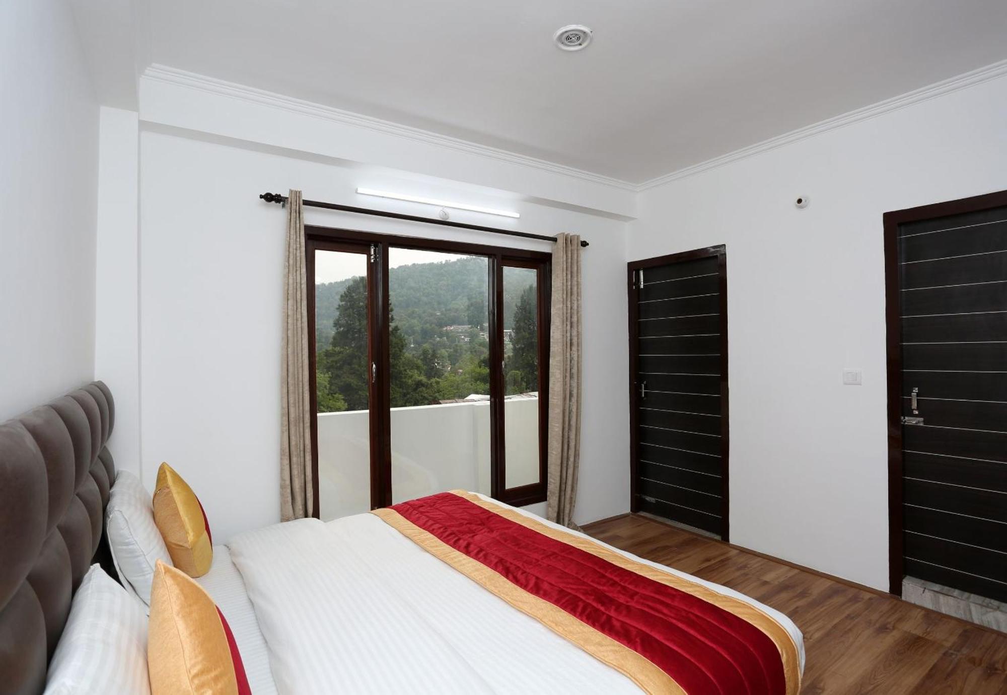 Hotel O Summer King Нейнитал Екстериор снимка